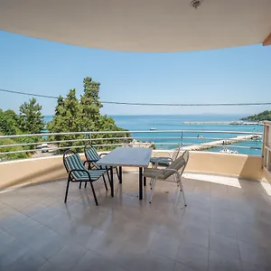 Harbour View - Oceanis Apartment Poros (Kefalonia)