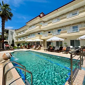 Melis Aparthotel Kallithea (Chalkidiki)
